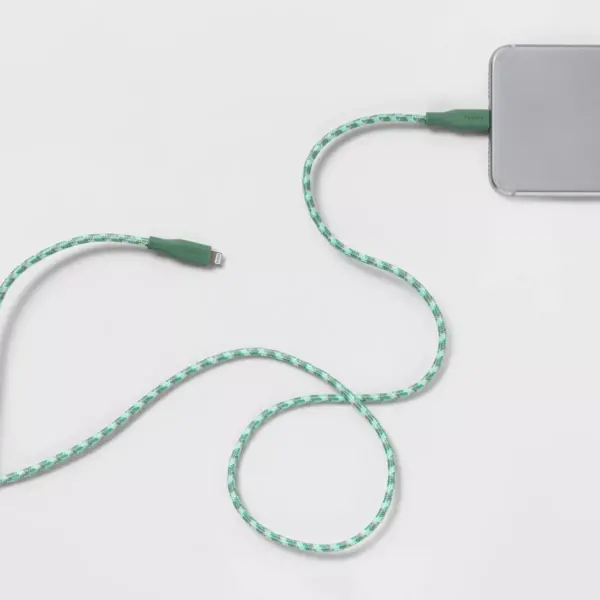 heyday™ 4' USB-C to Lightning Braided Cable – Evergreen