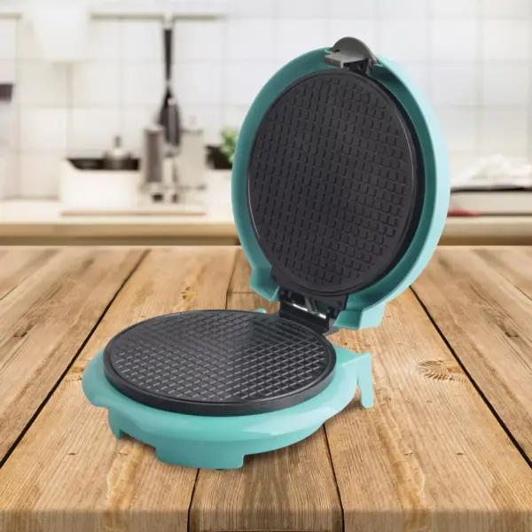 Brentwood 7 Inch 750 Watt Waffle Cone Maker in Blue