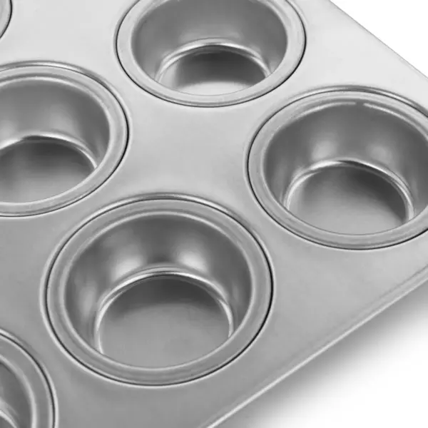 Oster Baker's Glee 12 Cup Aluminum Muffin Pan in Silver