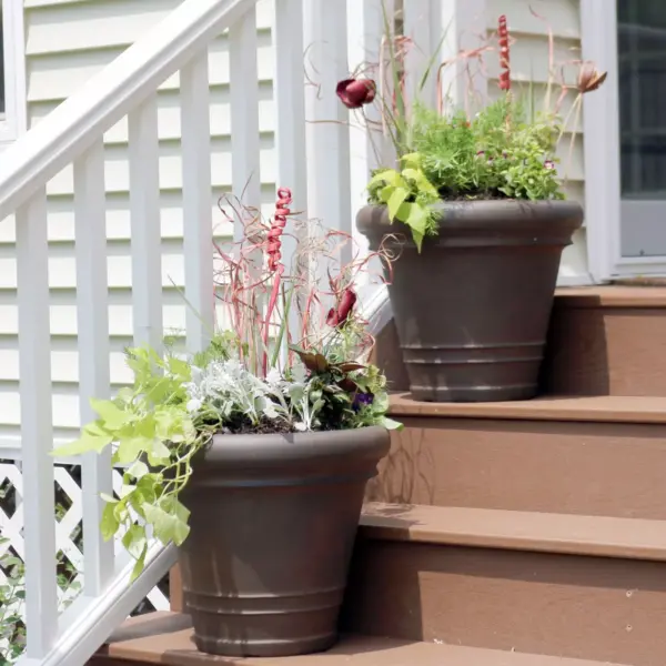 Sunnydaze Indoor/Outdoor Patio, Garden, or Porch Weather-Resistant Double-Walled Crozier Flower Pot Planter - 16" - Rust Finish - 2pk