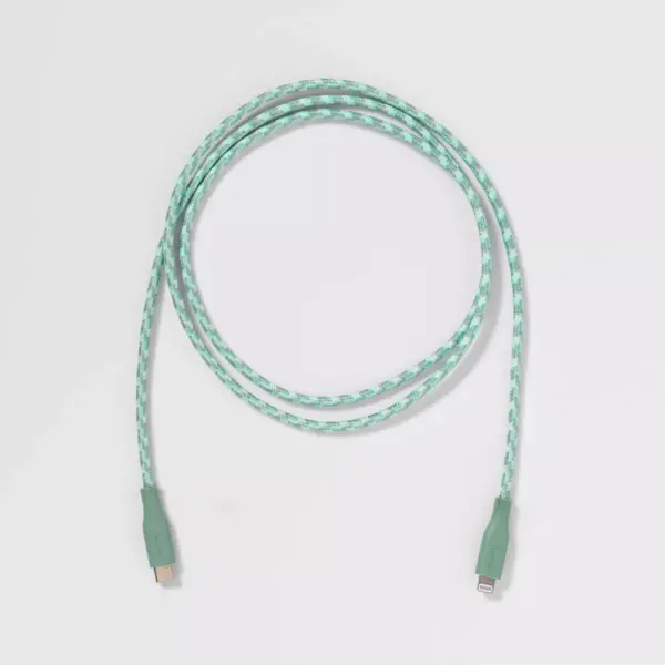 heyday™ 4' USB-C to Lightning Braided Cable – Evergreen