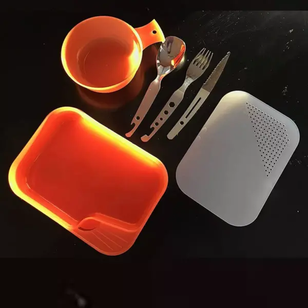 UST PackWare Dish Set