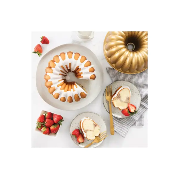 Nordic Ware Elegant Party Bundt Pan