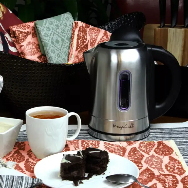 MegaChef 1.7L Electric Tea Kettle with 5 Temperature Presets - Silver