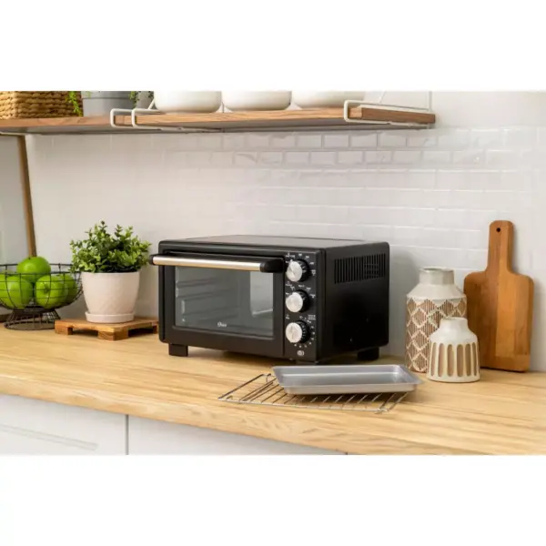 Oster Countertop Convection and 4-Slice Toaster Oven – Matte Black