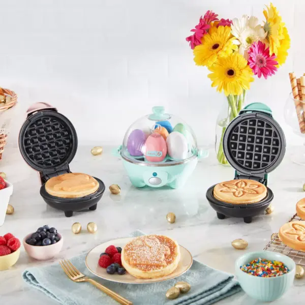 Dash Flower Mini Waffle Maker