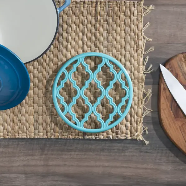 Home Basics Lattice Collection Round Heavy Weight Multi-Purpose Decorative Cast Iron Trivet with Soft Non-Skid Rubber Peg Feet, Turquoise