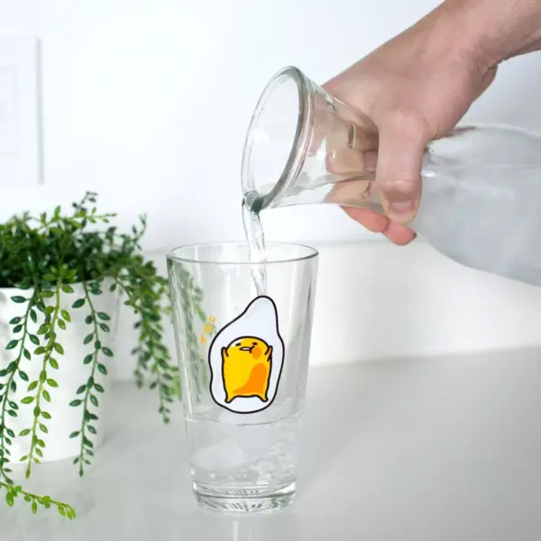 Se7en20 Gudetama Lazy Egg Laying Face Up 16oz Glass