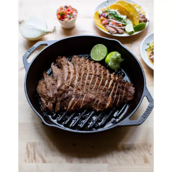 Lodge Seasoned Cast Iron Searing Essentials Set