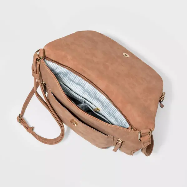 VR NYC Magnetic Closure Messenger Bag - Cognac