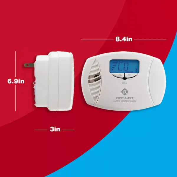 First Alert Plug-In Carbon Monoxide Detector with Digital Display and Battery Backup