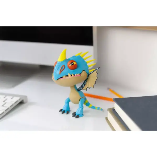 Dreamworks How To Train Your Dragon Stormfly Vinyl Action Figure 7 Inch