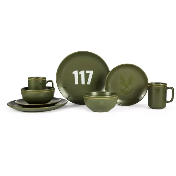 Robe Factory LLC HALO Master Chief 117 Stoneware 8-Piece Dinnerware Set | Plates, Bowls, Mugs