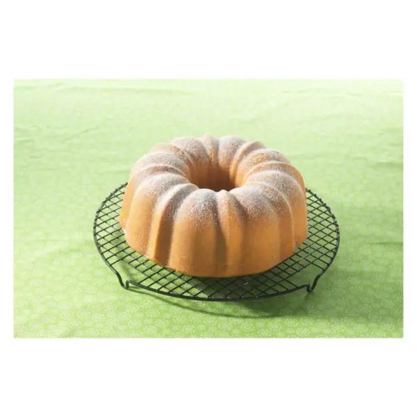 Nordic Ware 12 Cup Bundt Pan Silver