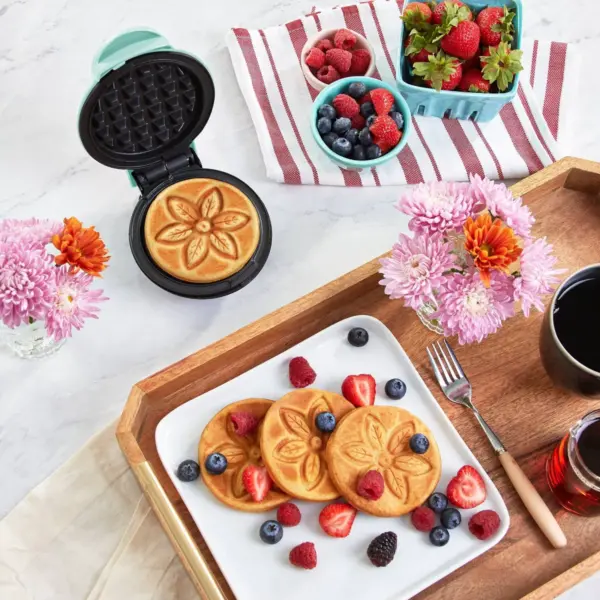 Dash Flower Mini Waffle Maker