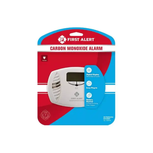 First Alert Plug-In Carbon Monoxide Detector with Digital Display and Battery Backup