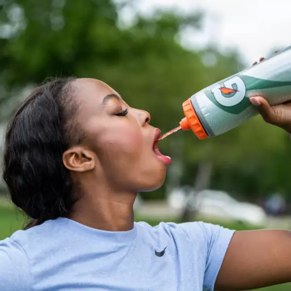 Gatorade 30oz Insulated Squeeze Water Bottle - Gray