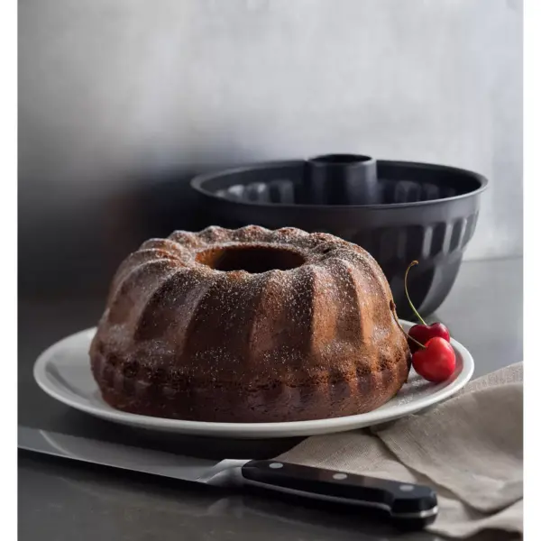 Ballarini La Patisserie Nonstick 9-inch Bundt Pan