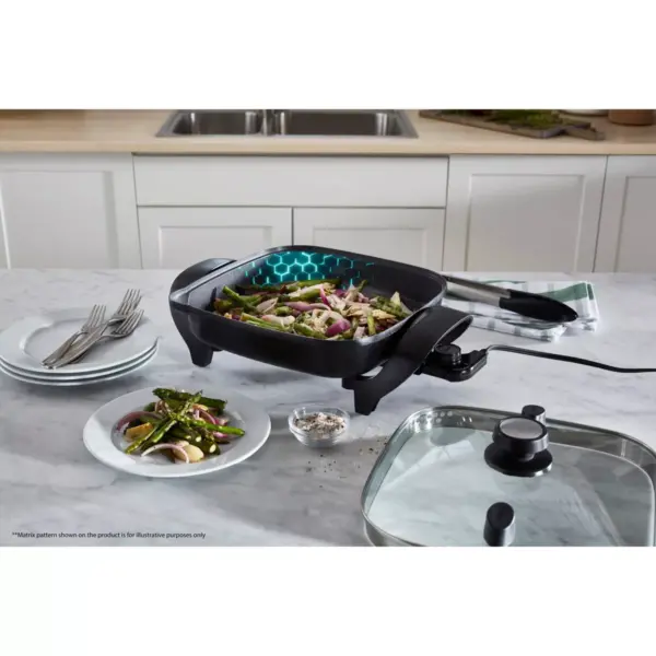 Oster DiamondForce 12 "x 12" Strain & Pour Electric Skillet - Black