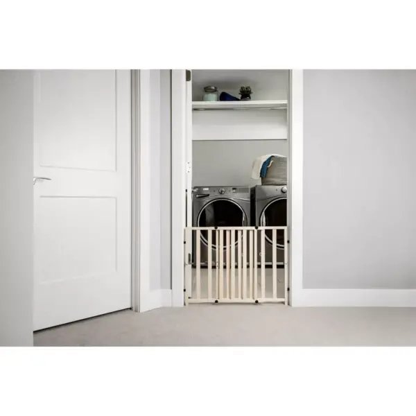 Regalo Wooden Expandable Safety Gate