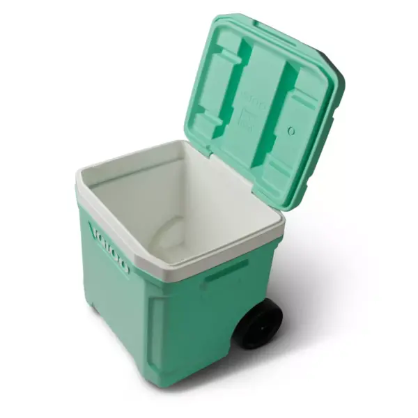 Igloo Latitude 60qt Roller Portable Cooler - Mint