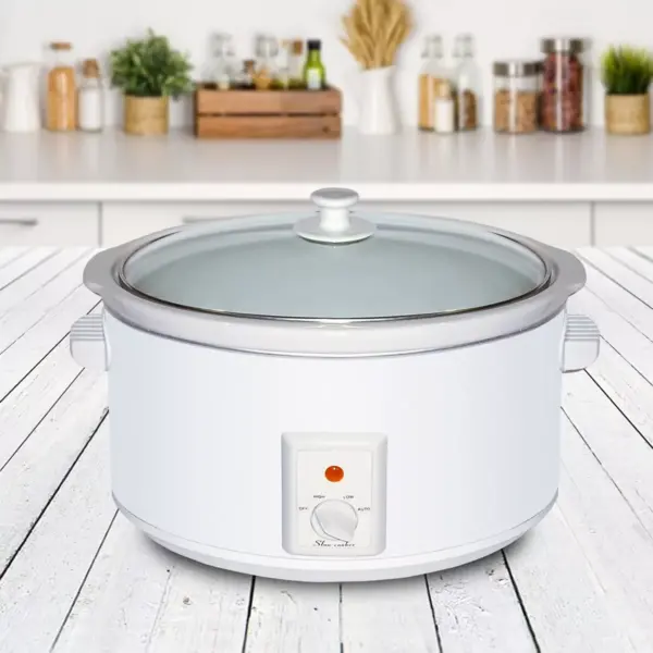 Brentwood 8.0 Quart Slow Cooker in White