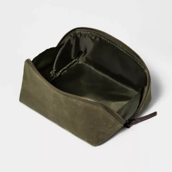 Men's Olive Diagonal Zip Kit - Goodfellow & Co™