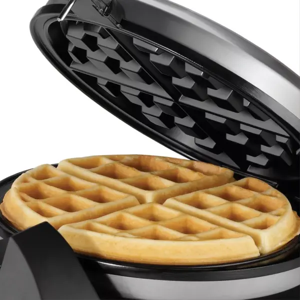 BLACK+DECKER Belgian Flip Waffle Maker - Black WM1404S